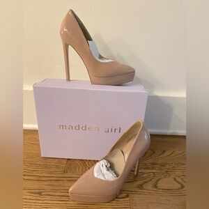 NEW Madden Girl Lidia Blush Nude Patent Leather Pumps 6.5 Never been worn